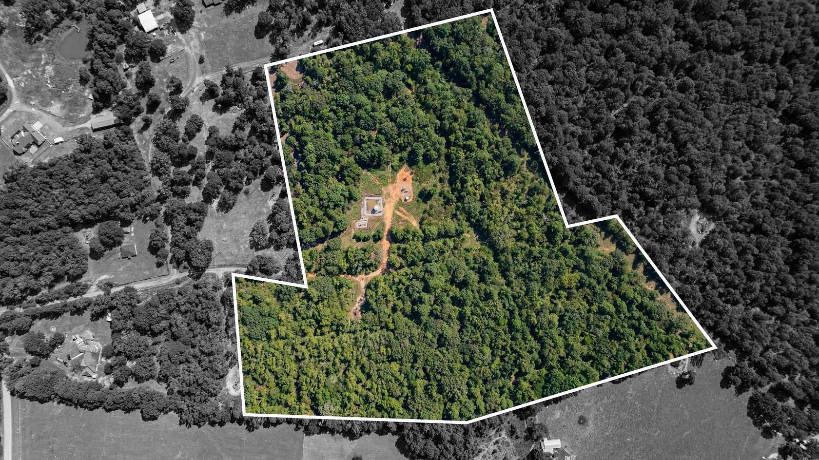 20.7 Acres of Land for Sale in White Oak, Texas