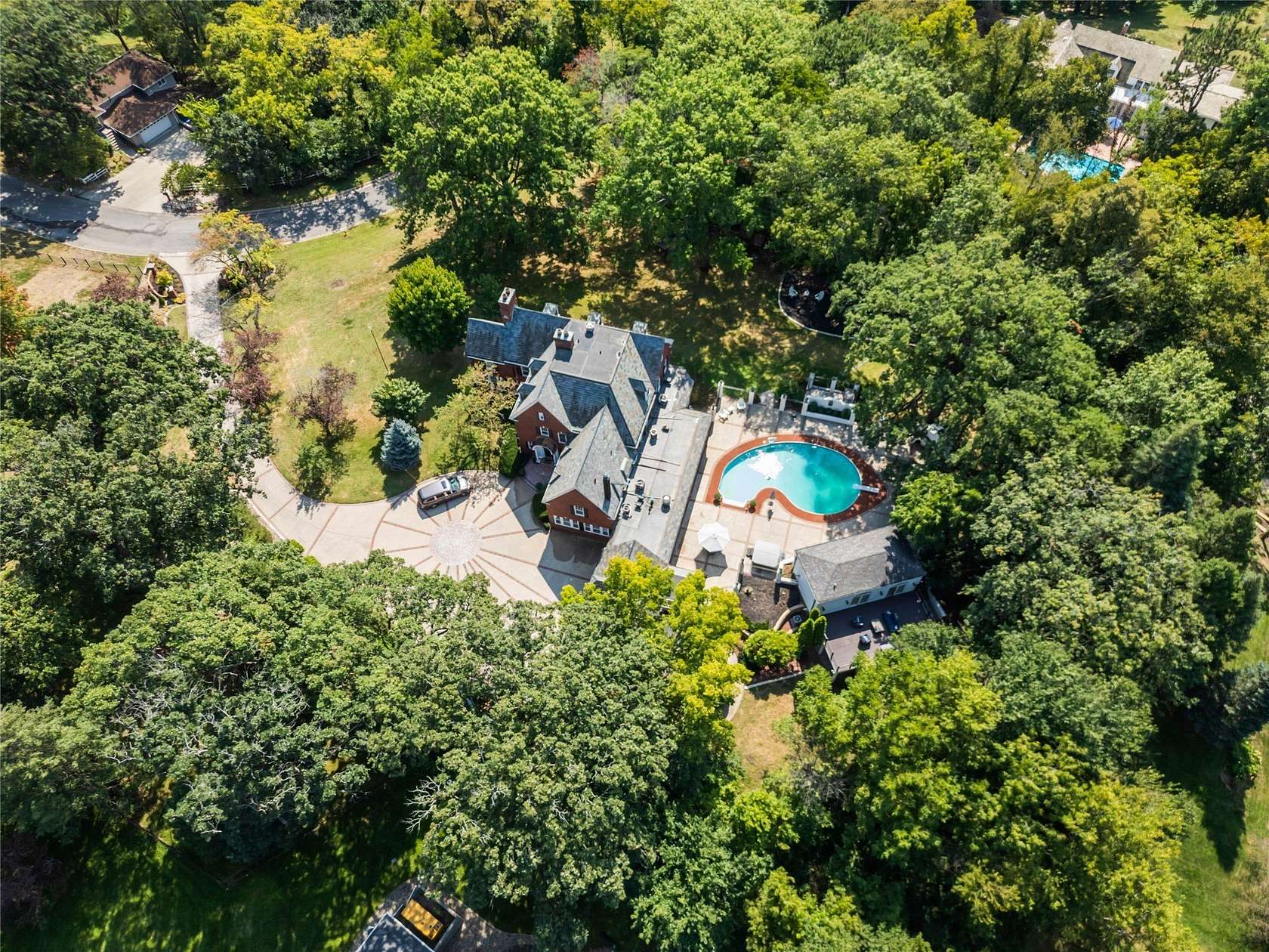 2.1 Acres of Residential Land with Home for Sale in Des Moines, Iowa