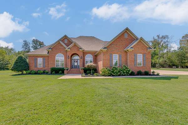 8.87 Acres of Land with Home for Sale in Murfreesboro, Tennessee