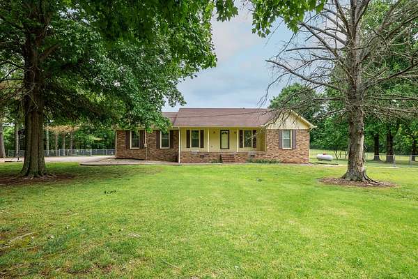 4.72 Acres of Land with Home for Sale in Lewisburg, Tennessee