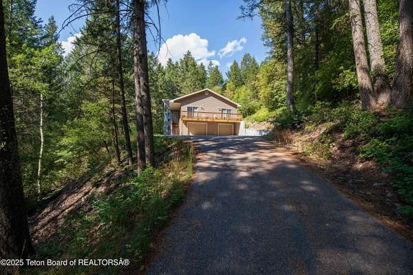 2.43 Acres of Residential Land with Home for Sale in Star Valley Ranch, Wyoming