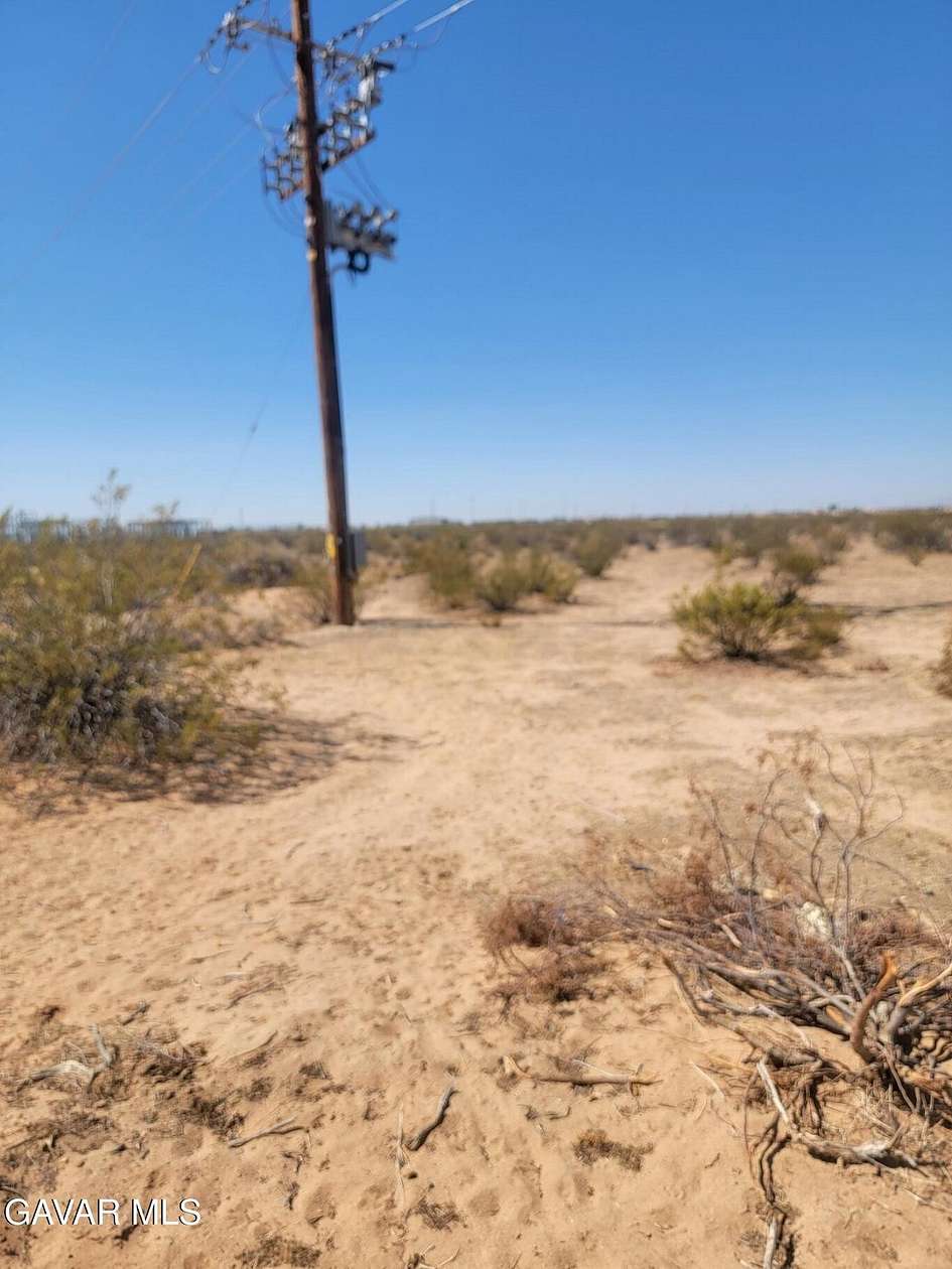 22.5 Acres of Land for Sale in California City, California