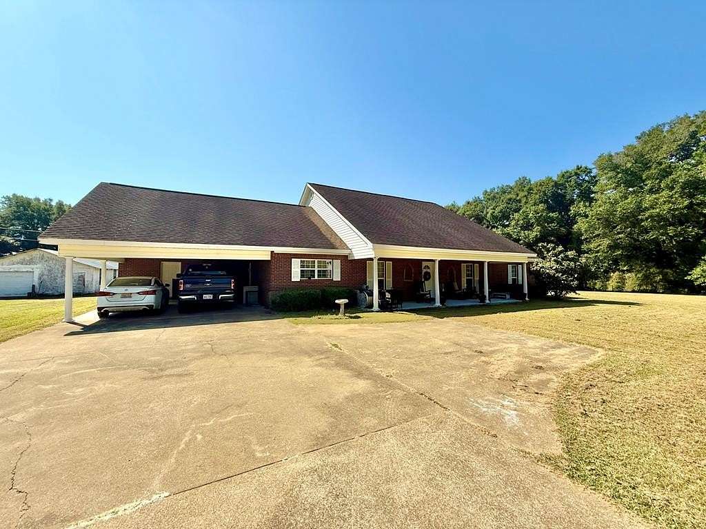 17 Acres of Land with Home for Sale in Goshen, Alabama