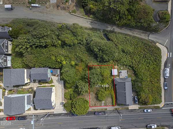 0.1 Acres of Mixed-Use Land for Sale in Newport, Oregon
