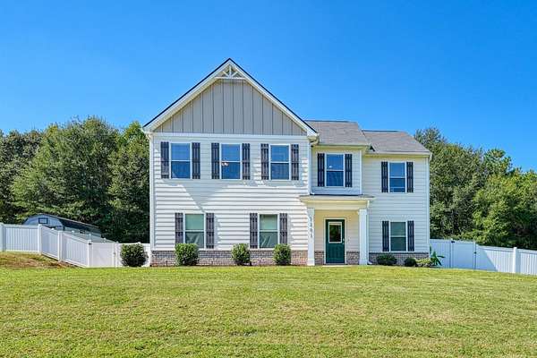 2.62 Acres of Residential Land with Home for Sale in Gaffney, South Carolina