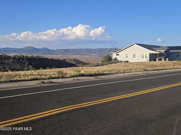 1.3 Acres of Residential Land for Sale in Dewey-Humboldt, Arizona