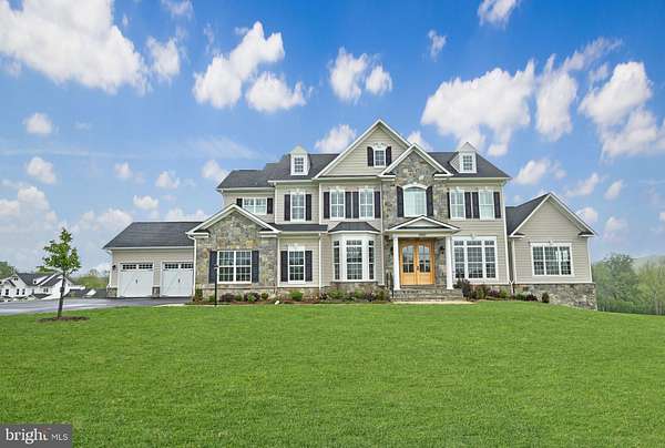 15 Acres of Land with Home for Sale in Purcellville, Virginia