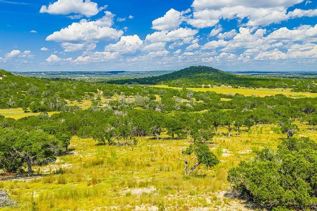 7 Acres of Residential Land for Sale in Camp Verde, Texas
