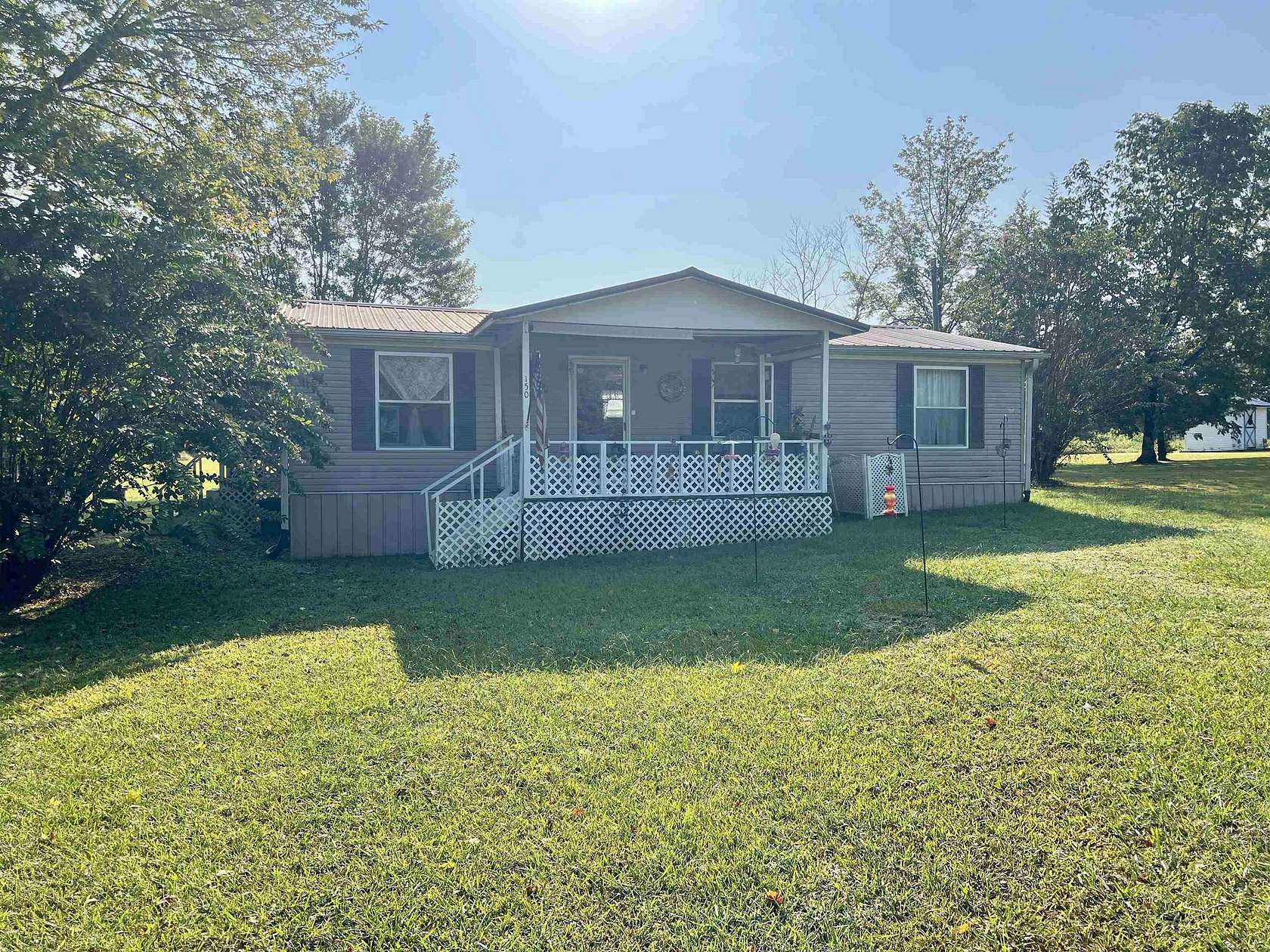 1.9 Acres of Residential Land with Home for Sale in Savannah, Tennessee