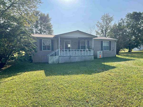 1.9 Acres of Residential Land with Home for Sale in Savannah, Tennessee