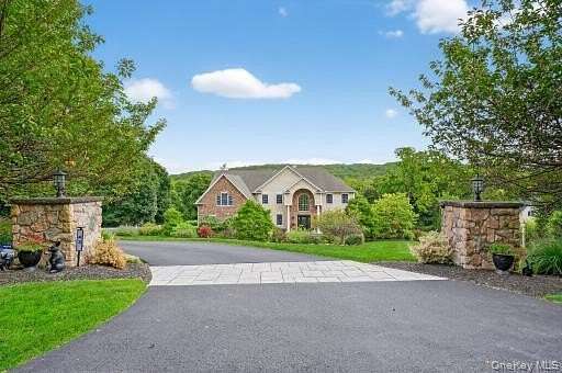 4.65 Acres of Residential Land with Home for Sale in Mahopac, New York