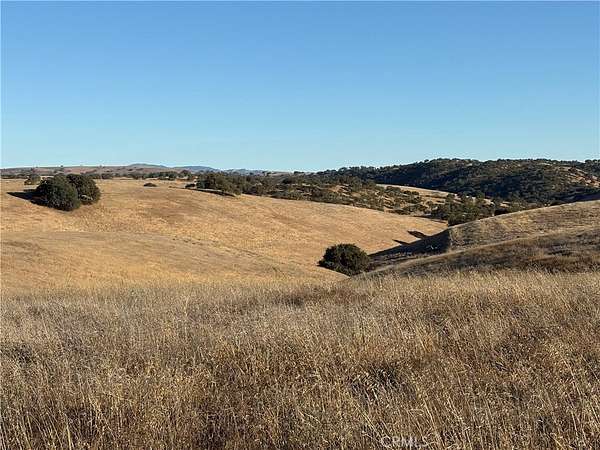 9.76 Acres of Land for Sale in Paso Robles, California