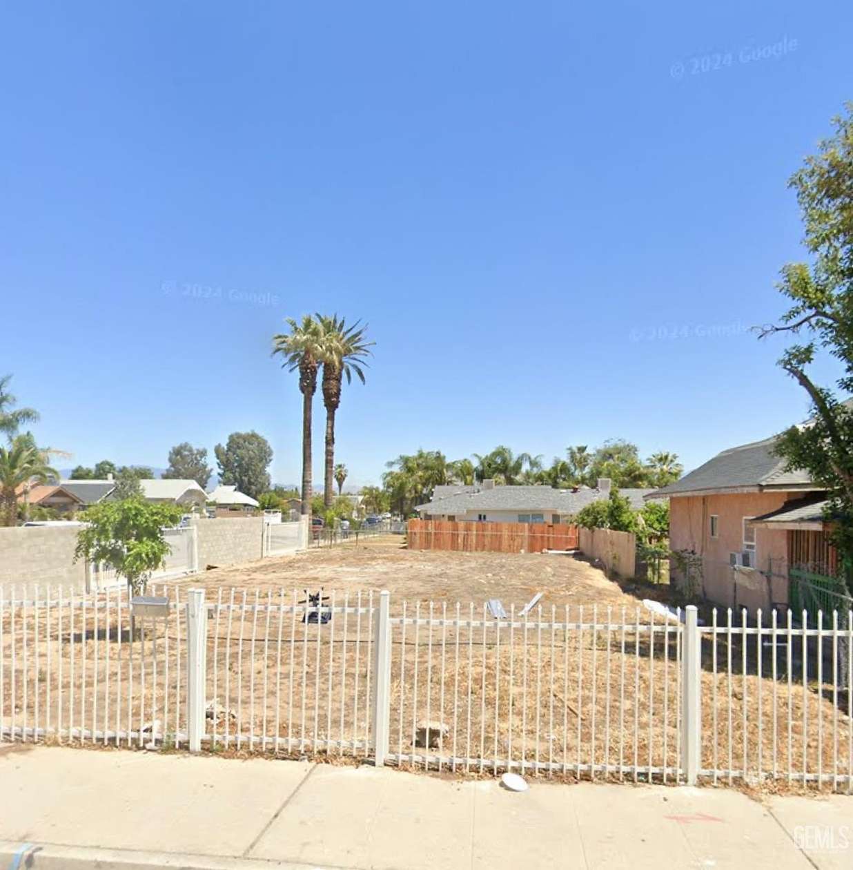 0.12 Acres of Land for Sale in Bakersfield, California