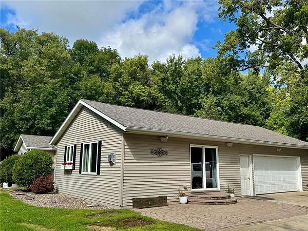 8.52 Acres of Residential Land with Home for Sale in Roseland Township, Minnesota