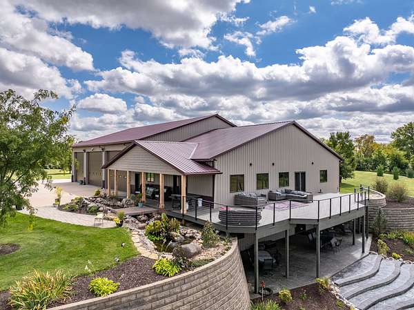34.4 Acres of Agricultural Land with Home for Sale in Geneseo, Illinois