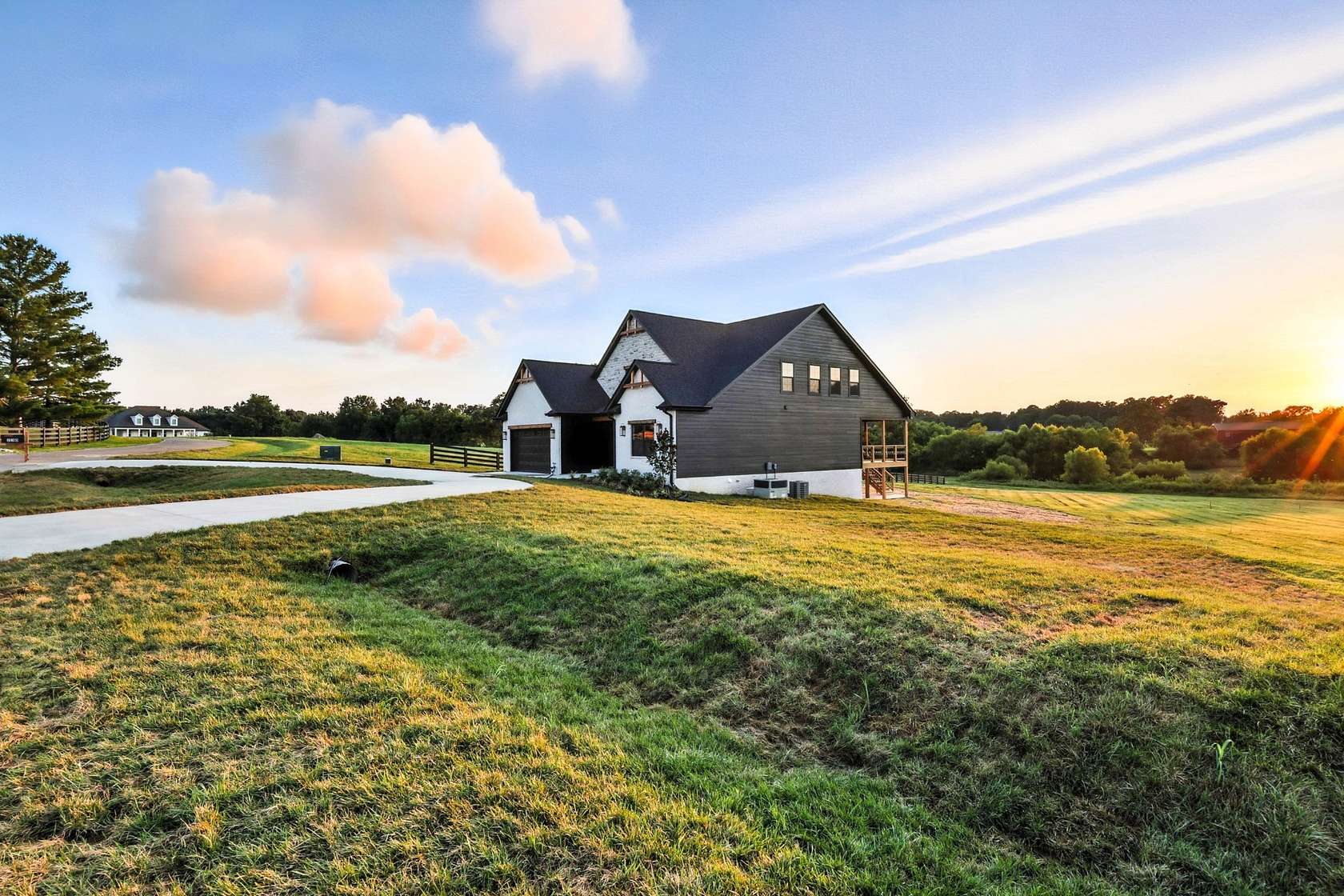 1.6 Acres of Residential Land with Home for Sale in Adams, Tennessee