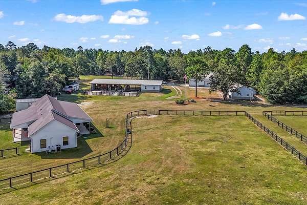 14.8 Acres of Land with Home for Sale in Windsor, South Carolina
