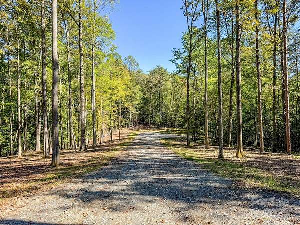 1.2 Acres of Residential Land for Sale in Hendersonville, North Carolina