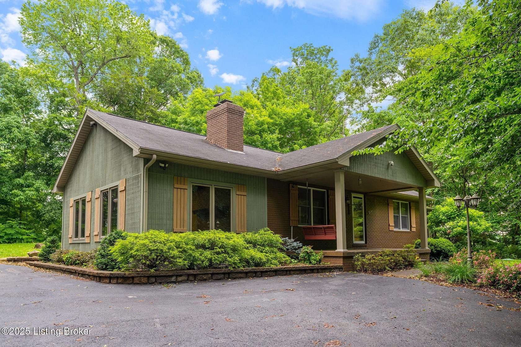 3.32 Acres of Residential Land with Home for Sale in Leitchfield, Kentucky