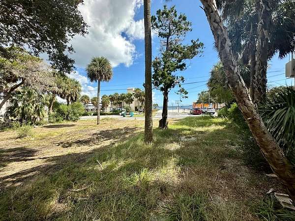 0.31 Acres of Mixed-Use Land for Sale in Cedar Key, Florida