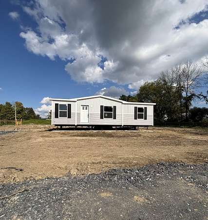 2 Acres of Residential Land with Home for Sale in Alburgh, Vermont