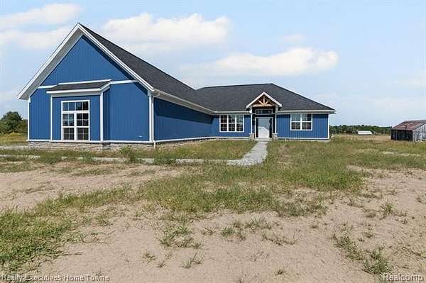 5 Acres of Residential Land with Home for Sale in China Township, Michigan
