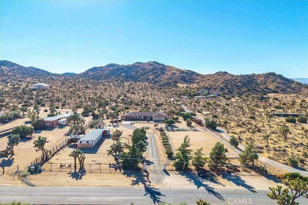 2 Acres of Residential Land with Home for Sale in Yucca Valley, California