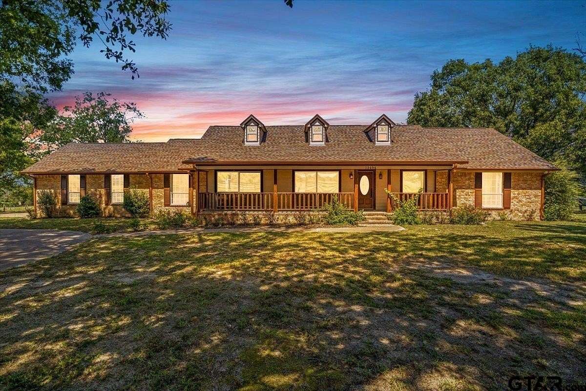 11 Acres of Land with Home for Sale in Tyler, Texas