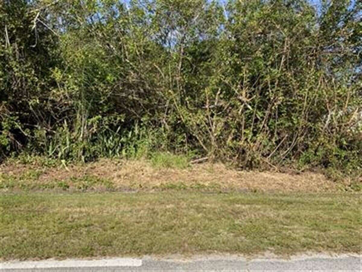 0.23 Acres of Residential Land for Sale in Port St. Lucie, Florida