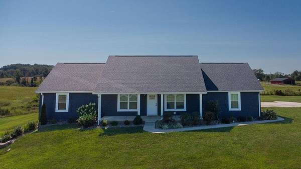 9.66 Acres of Residential Land with Home for Sale in Campbellsville, Kentucky