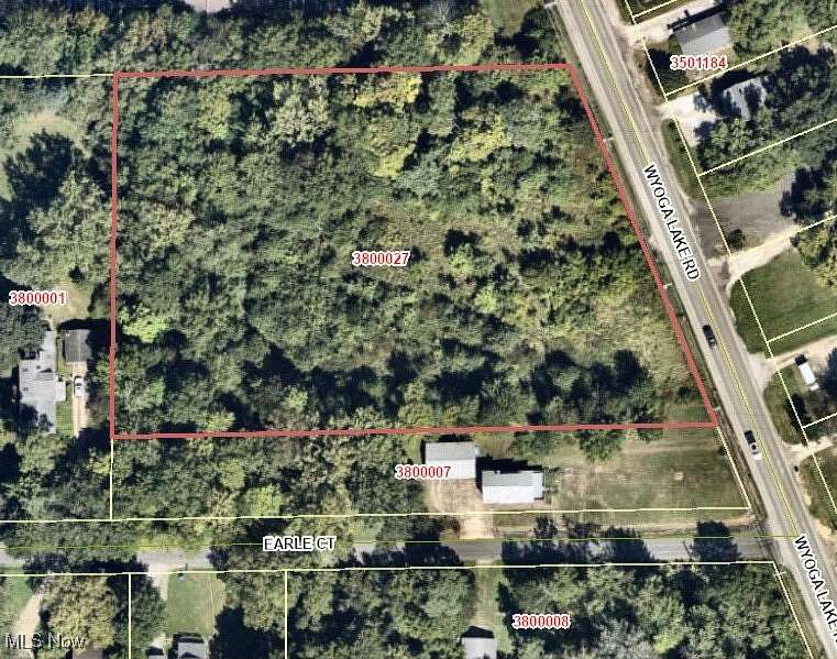2.6 Acres of Mixed-Use Land for Sale in Stow, Ohio