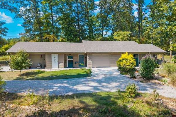 6.5 Acres of Land with Home for Sale in Mountain Home, Arkansas