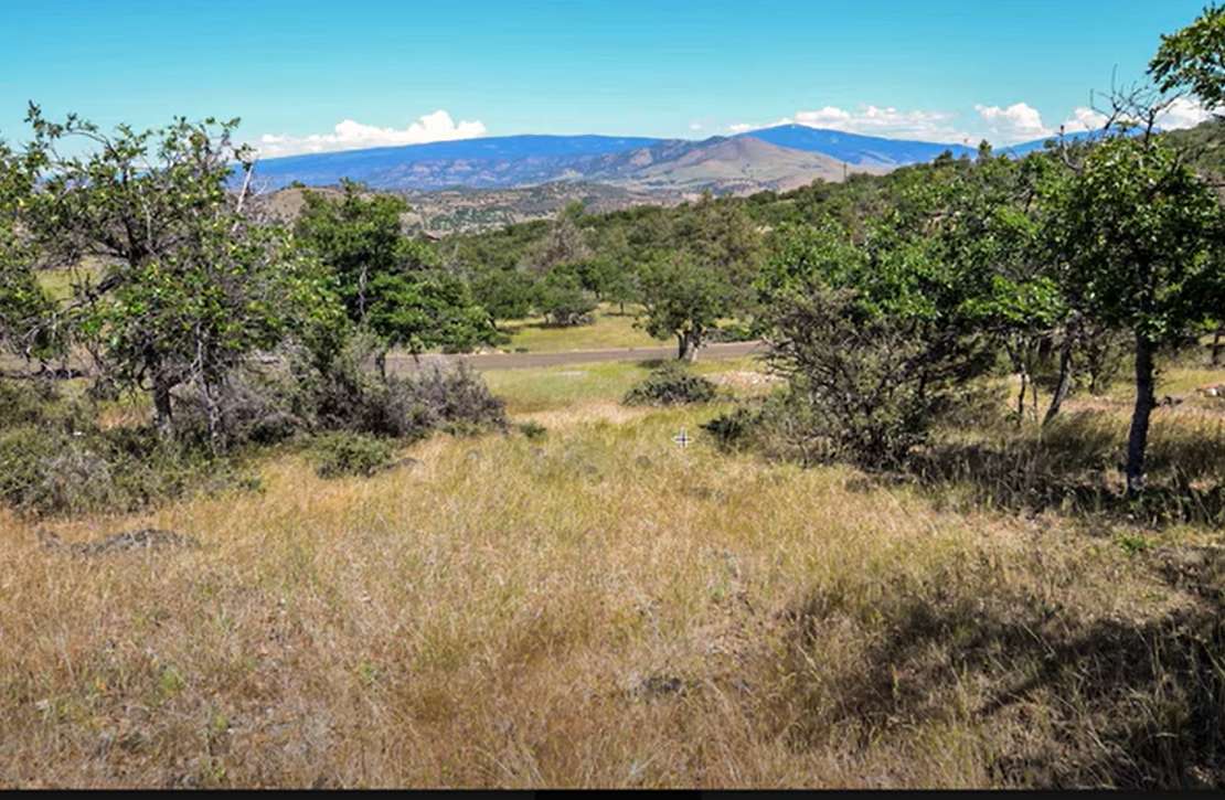 2.5 Acres of Residential Land for Sale in Hornbrook, California