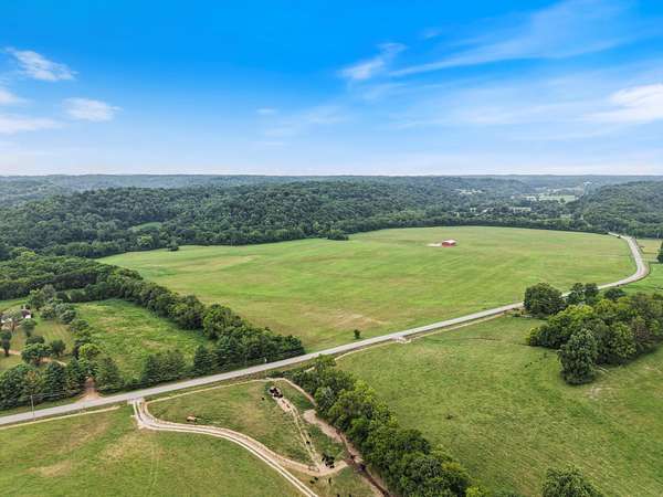 136 Acres of Recreational Land for Sale in Franklin, Tennessee