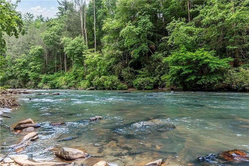 11 Acres of Land for Sale in Ellijay, Georgia