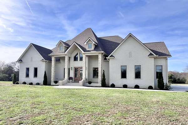 3.14 Acres of Residential Land with Home for Sale in Lebanon, Tennessee