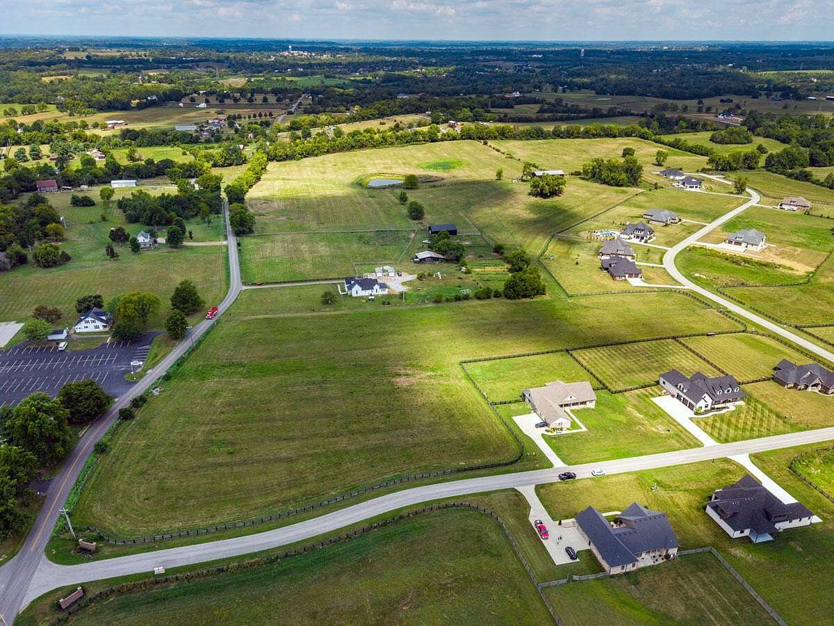 90.5 Acres of Land for Sale in Nicholasville, Kentucky
