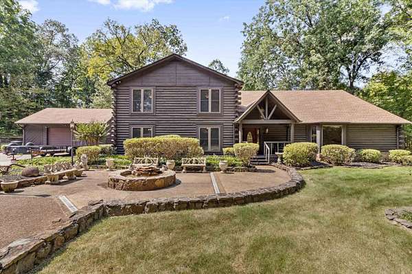 3.7 Acres of Residential Land with Home for Sale in Memphis, Tennessee