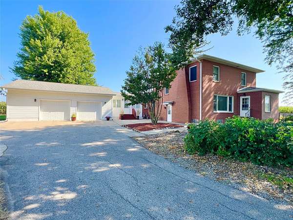 2 Acres of Residential Land with Home for Sale in Newton, Iowa