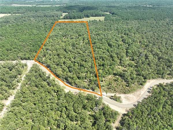 9.13 Acres of Land for Sale in Whitesboro, Oklahoma