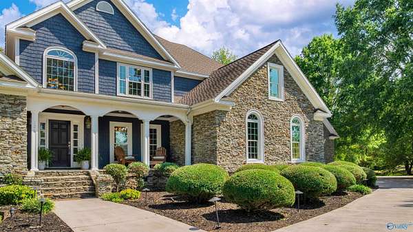 2.62 Acres of Residential Land with Home for Sale in Rainsville, Alabama