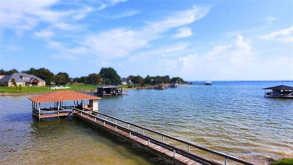 1.2 Acres of Residential Land for Sale in Kerens, Texas