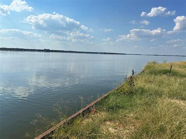 0.77 Acres of Land for Sale in Jewett, Texas