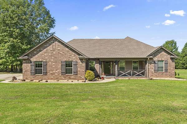 3.45 Acres of Residential Land with Home for Sale in McRae, Arkansas