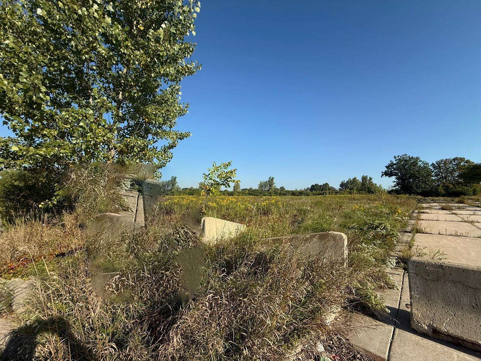 1.49 Acres of Residential Land for Sale in Milwaukee, Wisconsin