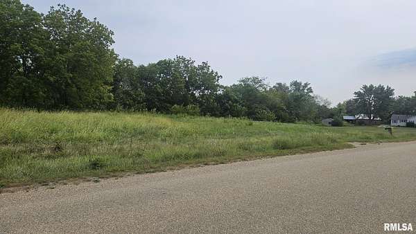 8.68 Acres of Land for Sale in Lewistown, Illinois