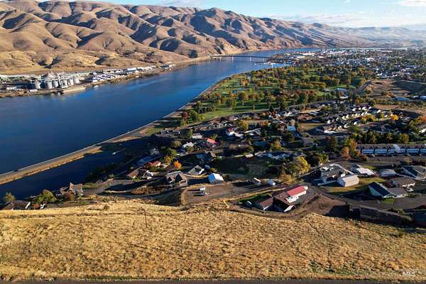 0.88 Acres of Land for Sale in Clarkston, Washington