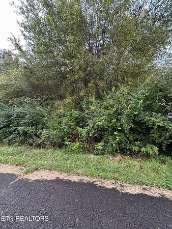 1.29 Acres of Residential Land for Sale in Crossville, Tennessee
