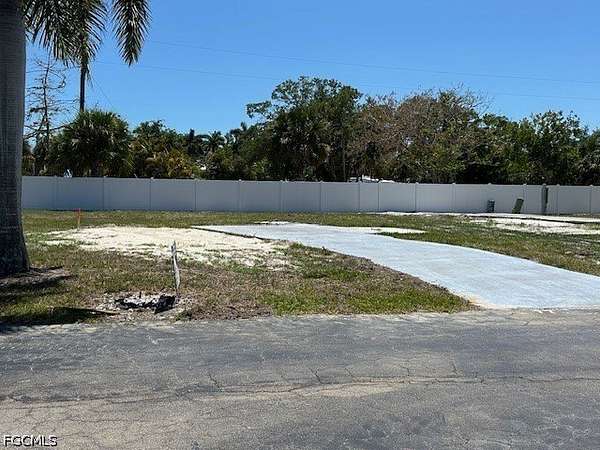 0.1 Acres of Land for Sale in Fort Myers, Florida