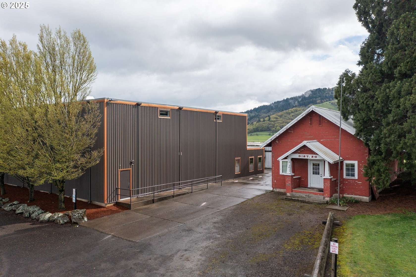 6 Acres of Land for Sale in Lebanon, Oregon